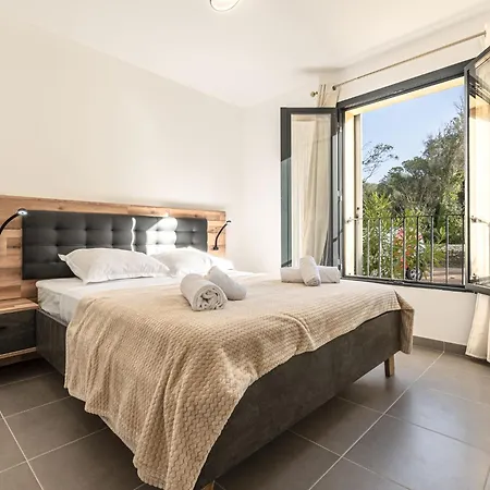 Foce Dell Edera-2 By Interhome Appartamento